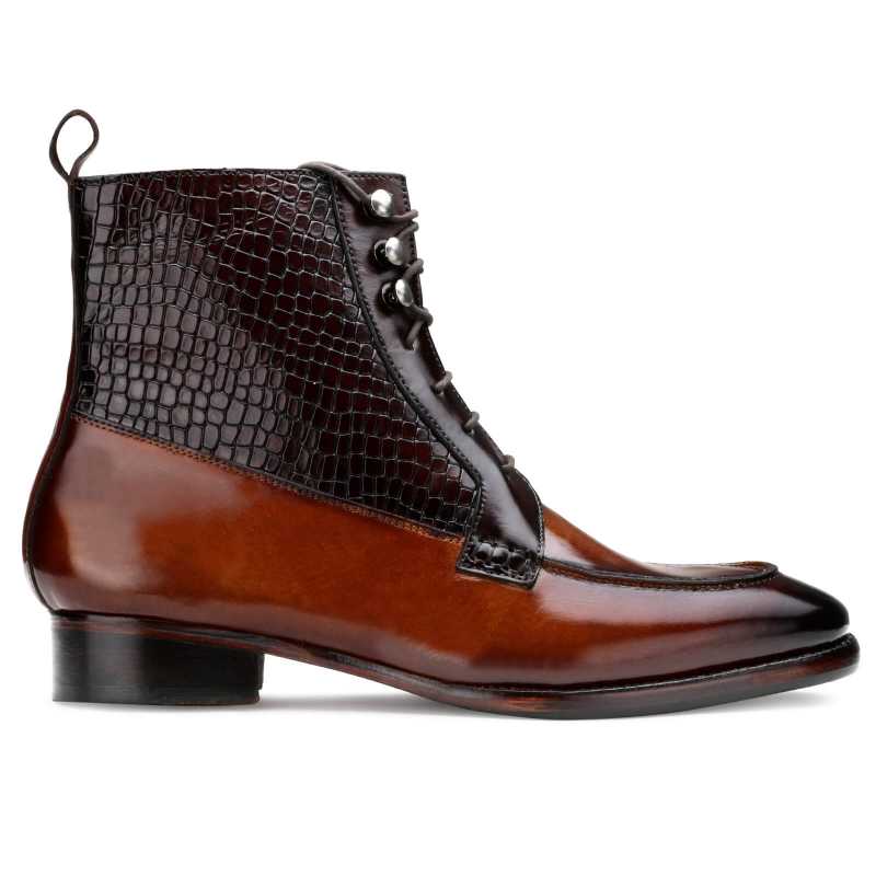 Bailey Lace-up Boots in Brown