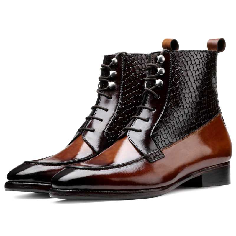Bailey Lace-up Boots in Brown