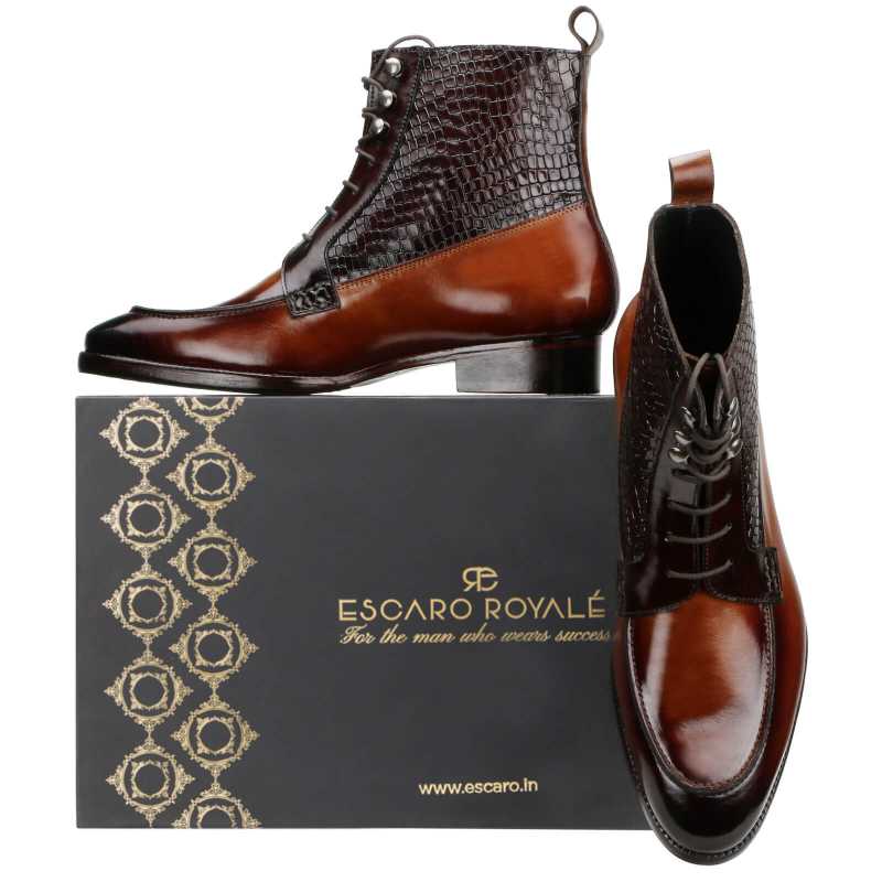 Bailey Lace-up Boots in Brown