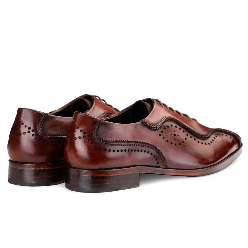 Earl Wavy Patina Oxford Shoes in Wine