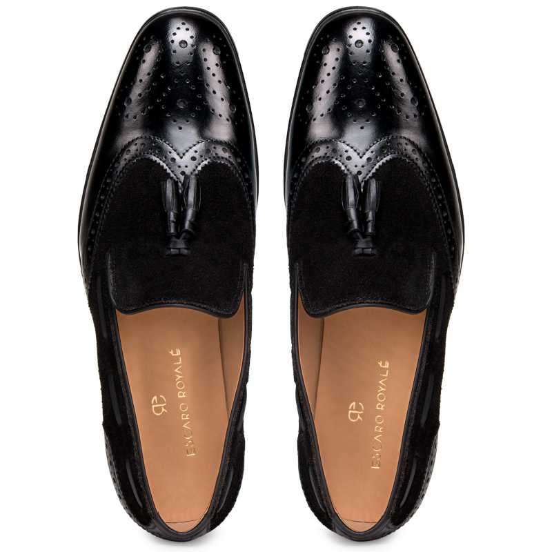 Chicago Tassel Loafers In Black