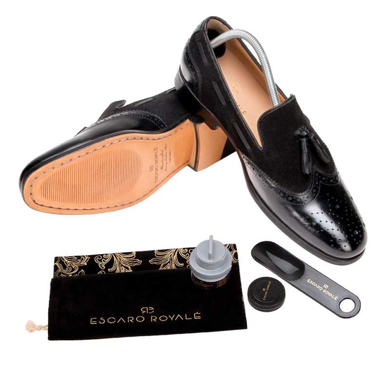 Chicago Tassel Loafers In Black