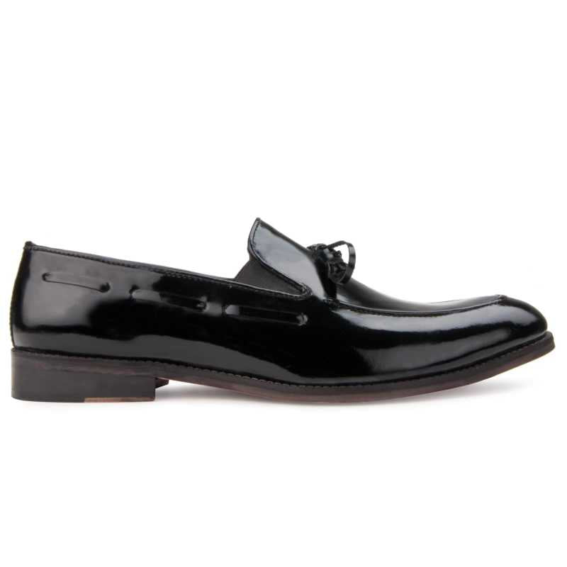 Russel High-Gloss Bowtie Tassel Loafers in Black