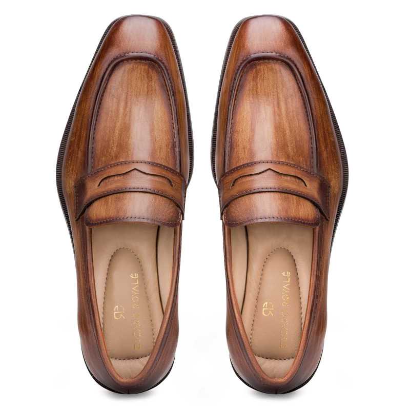 Classiq Wooden-finish Penny Loafers in Tan