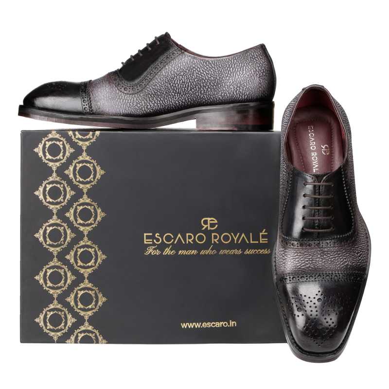 Coppa Two-Textured Toecap Oxfords in Black-Gray