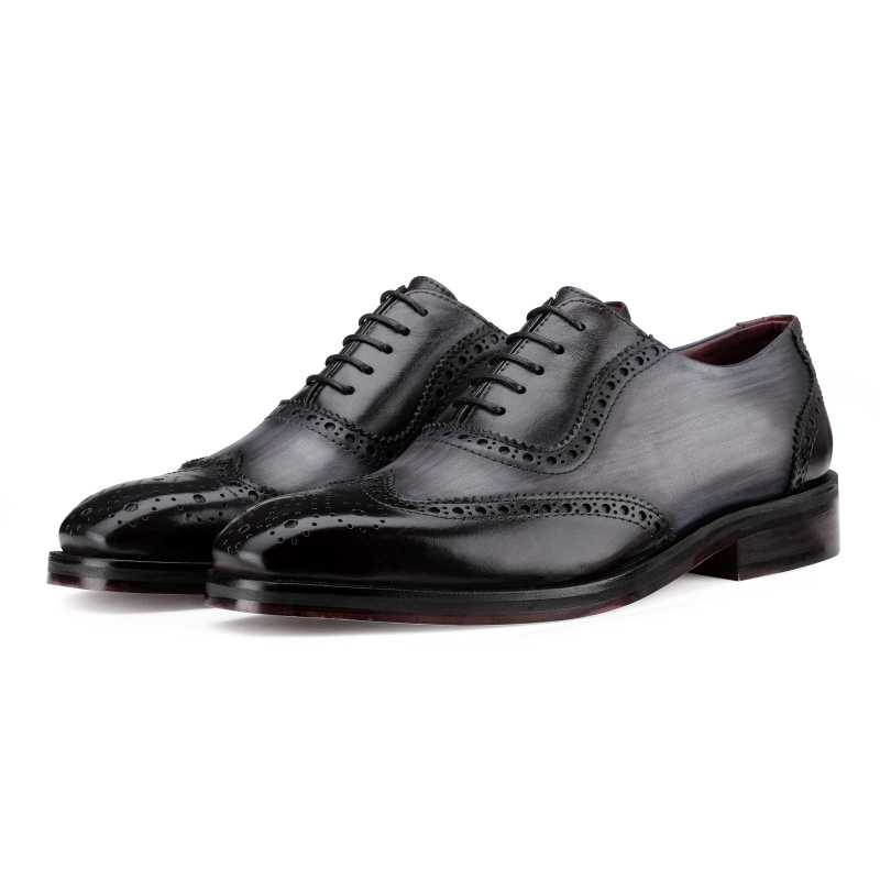 Carlo Wingtip Brogues in Black