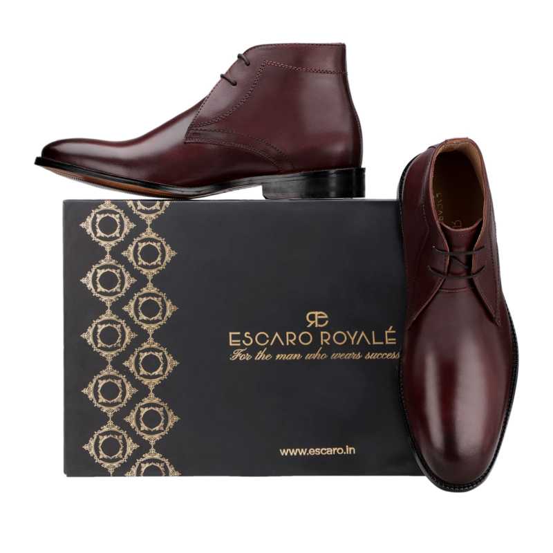 Munich Chukka Boots In Cognac