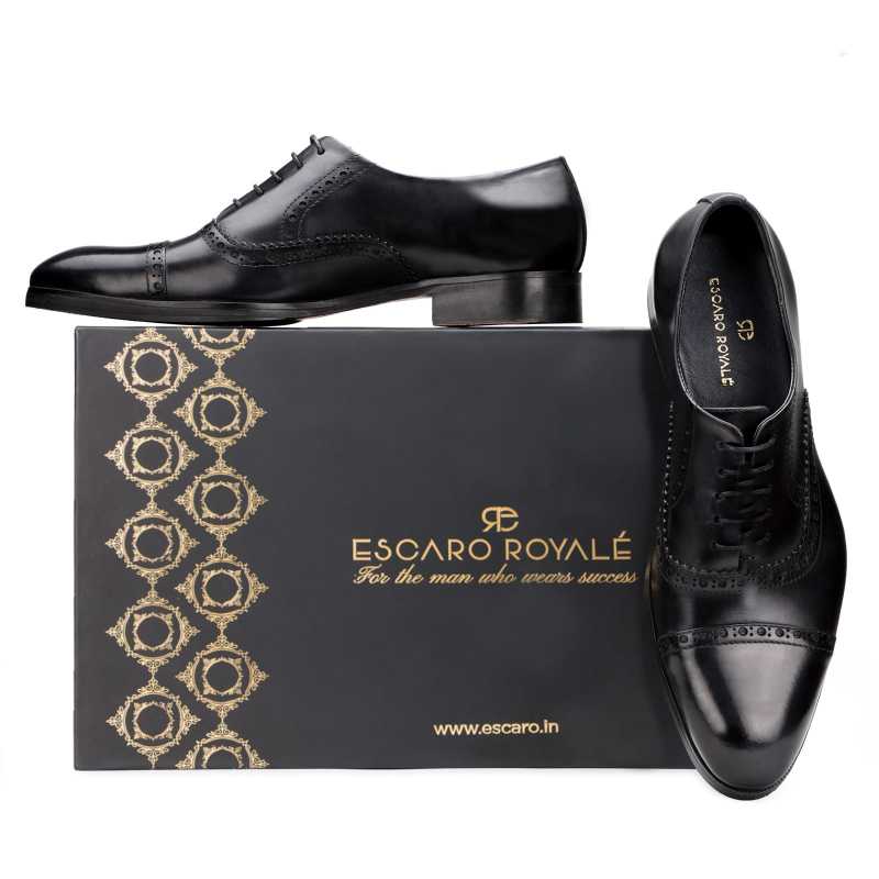 Vienna Classic Toecap Oxfords in Black