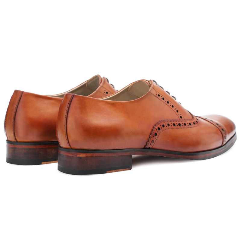 Vienna Classic Toecap Oxfords In Tan