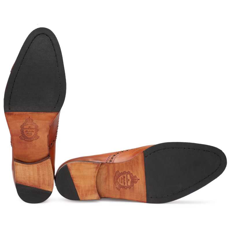 Vienna Classic Toecap Oxfords In Tan