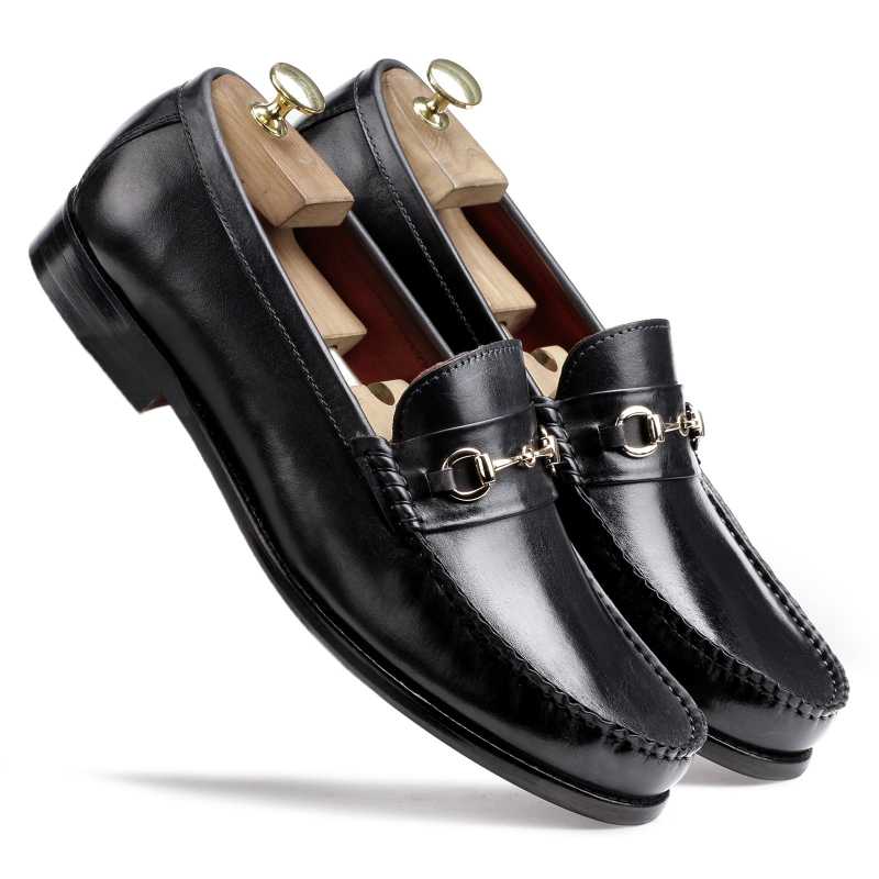 Carlos Horsebit Loafers In Black