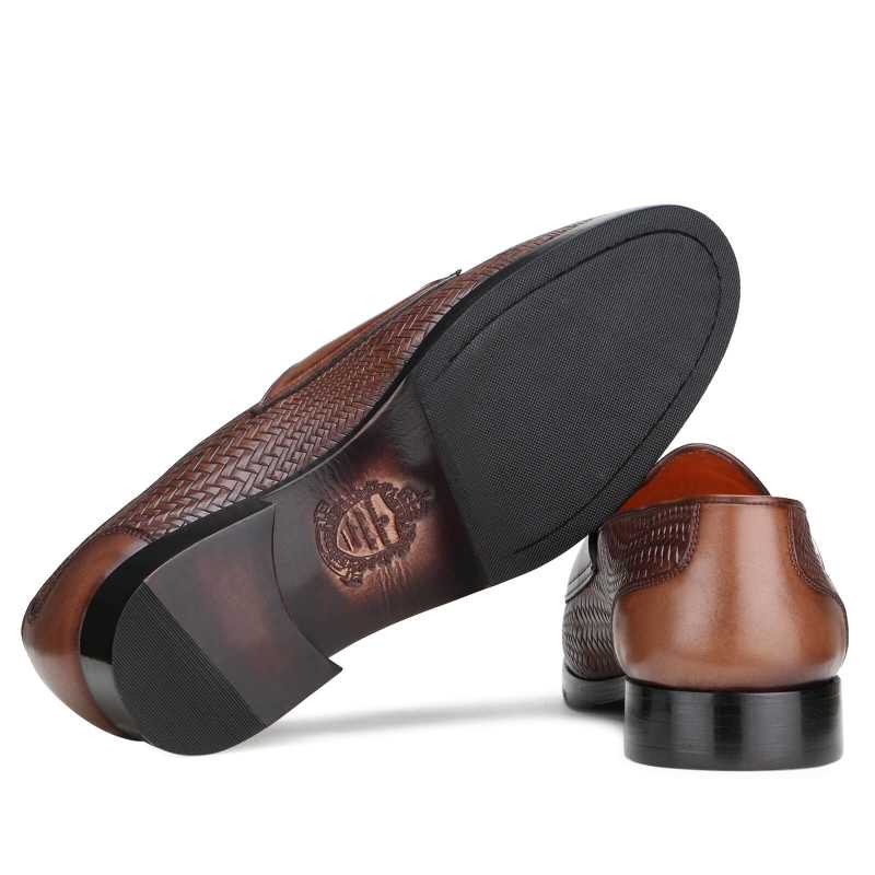Tempe Weave-Pattern Loafers in Brown
