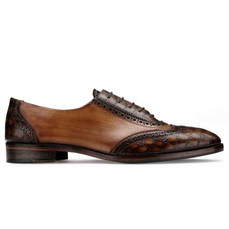 The Magellan Oxford in Tan