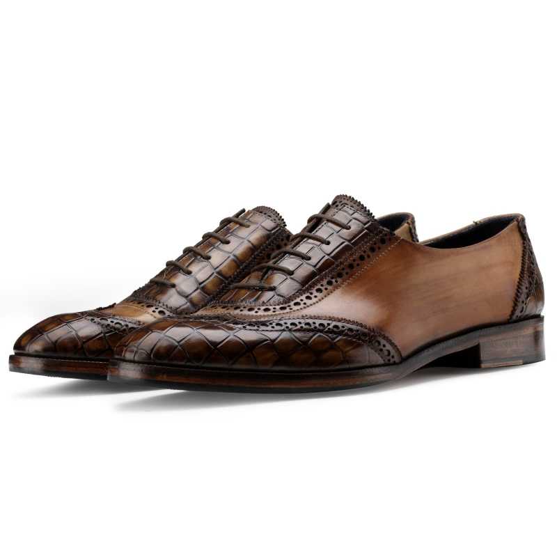 The Magellan Oxford in Tan