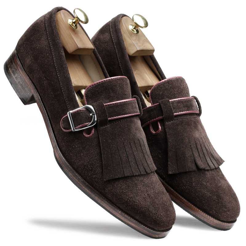 Edmund Kiltie Loafers In Brown Suede
