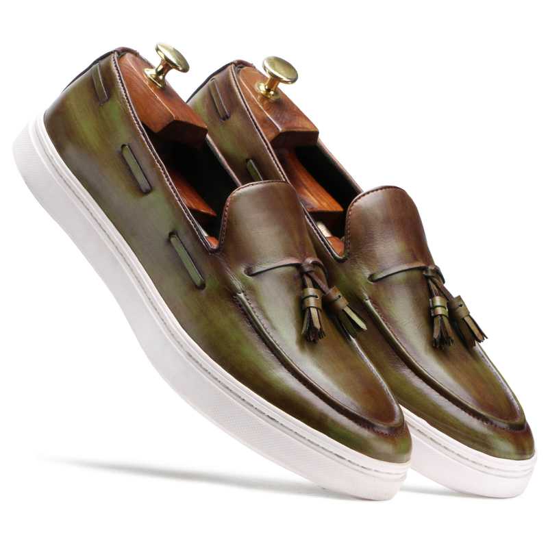Riddler Tassel Sneakers in Olive
