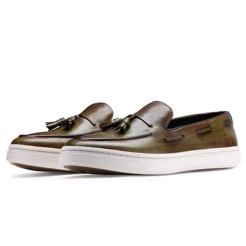Riddler Tassel Sneakers in Olive