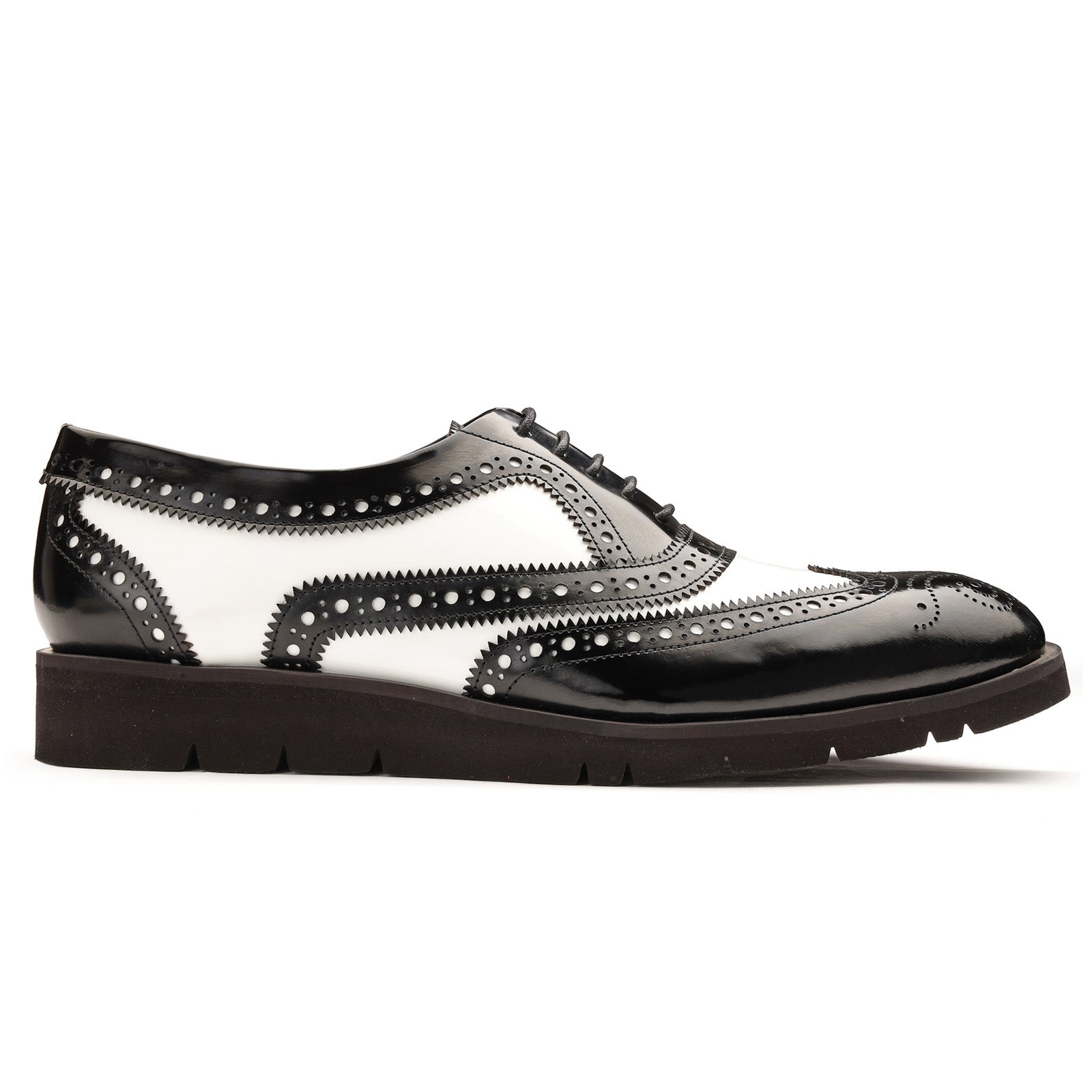 Ligero Golf-Style Black-White Oxford Shoes