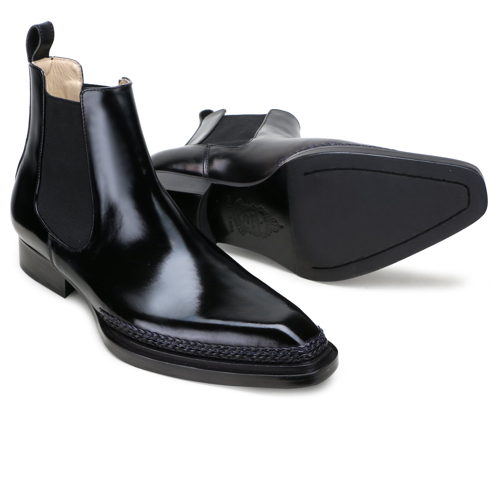 Dominion Chelsea Boots with Taper Toe in Black