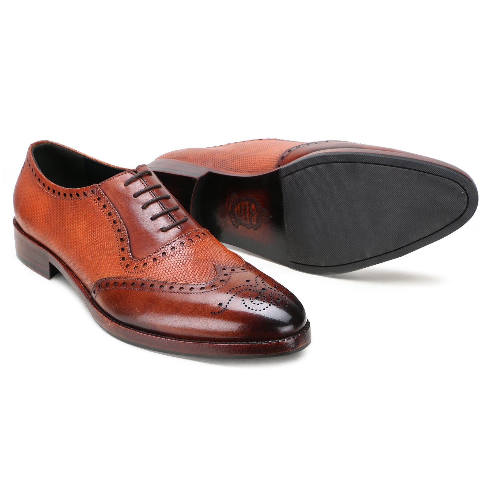 Montford Wingtip Oxfords Shoes in Brown-Tan