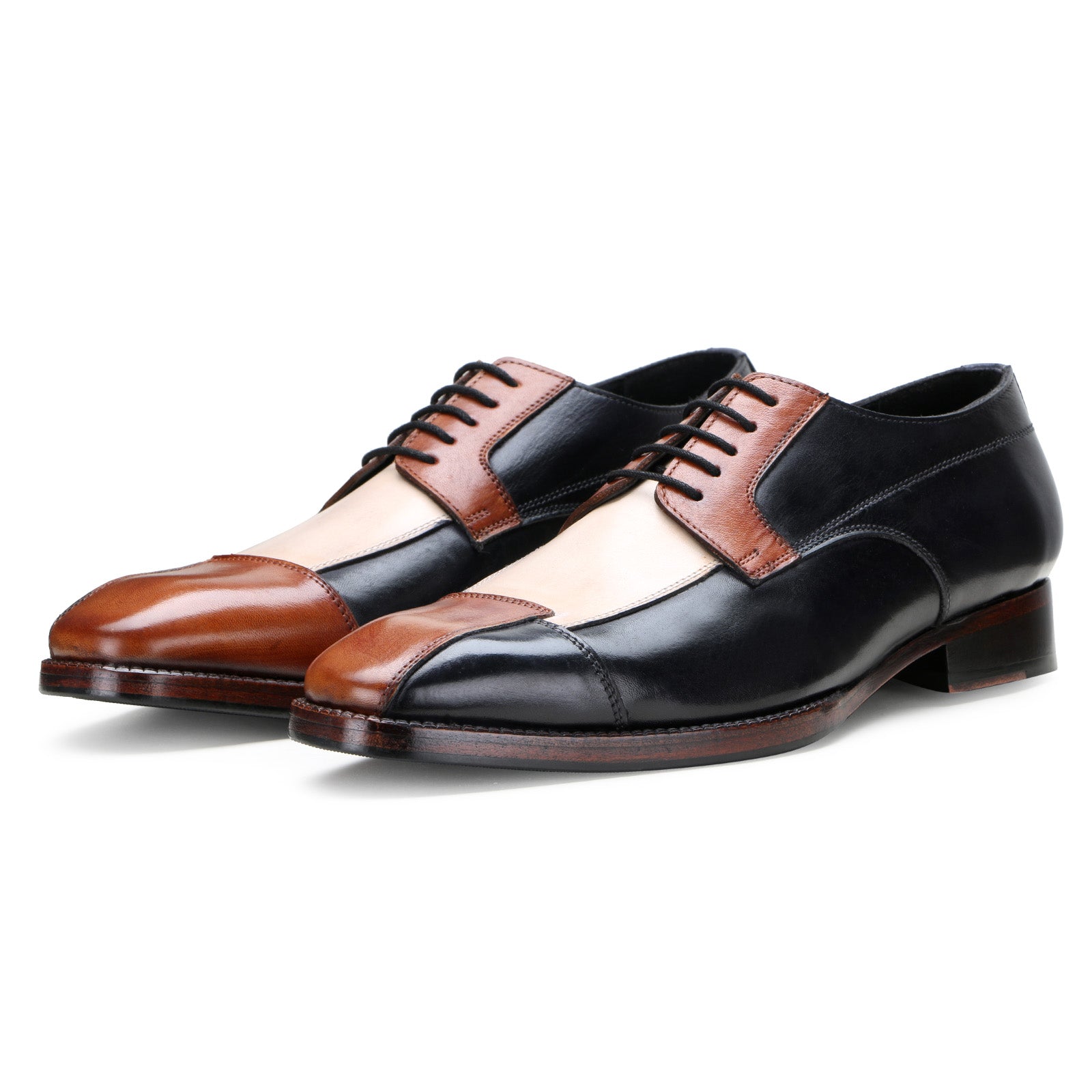 Escaro Royale Evokes Leather shoes for Men
