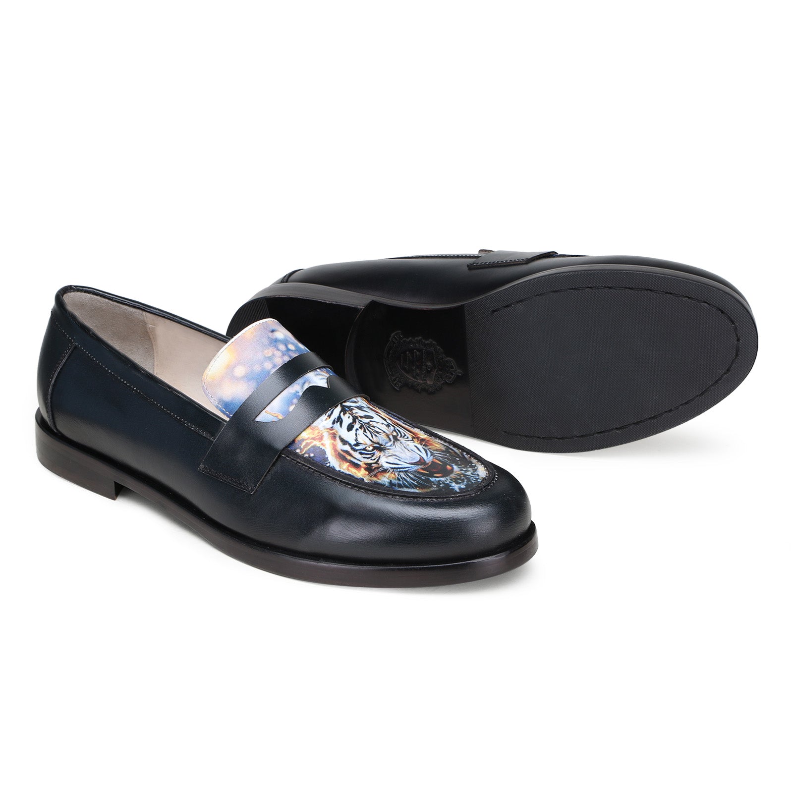 Tigris Printed Loafers in Black