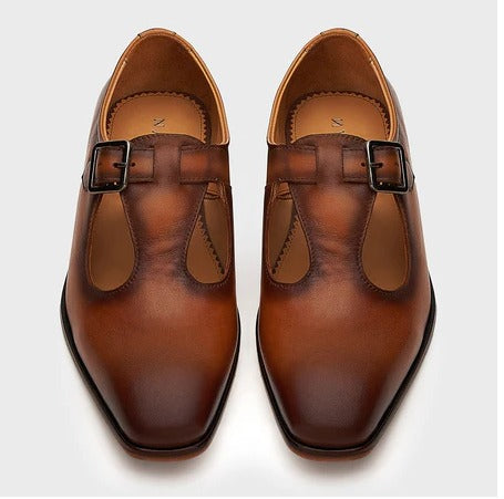 The wedding special brown custom shoes