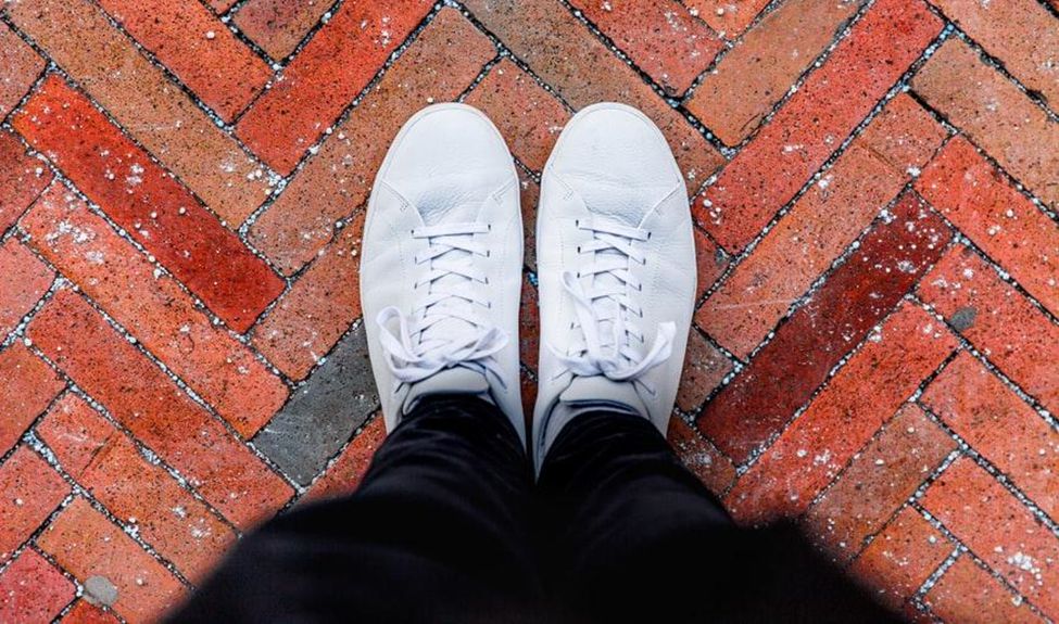 How to Clean White Shoes - A Complete Guide