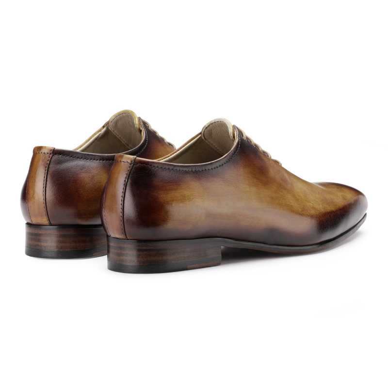The Leonardo Wholecut Oxford In Tan