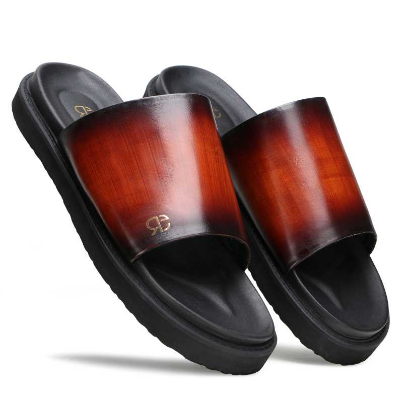 The Clarke Sliders in Patina Cognac