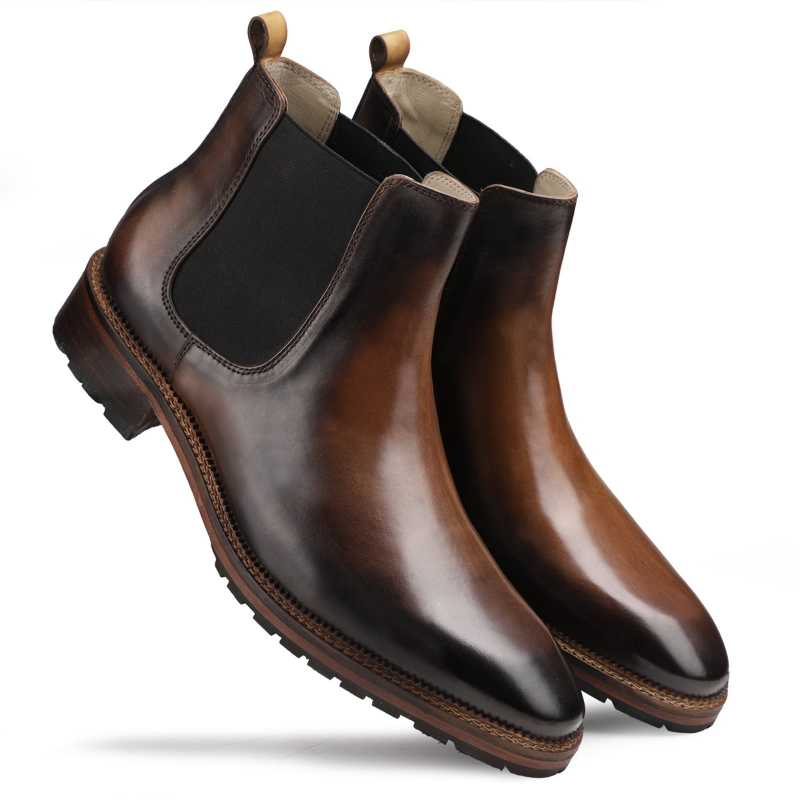 Goldbrow Classic Chelsea Boots in Brown