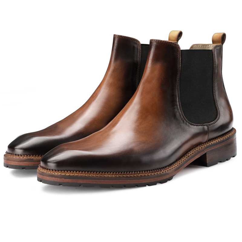 Goldbrow Classic Chelsea Boots in Brown