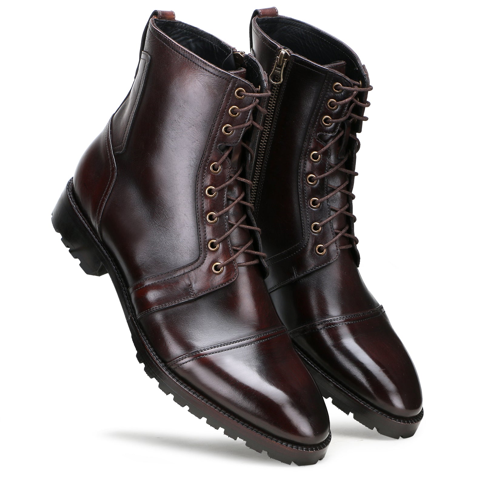 Blackthorne Toecap Lace-Up Boots in Brown