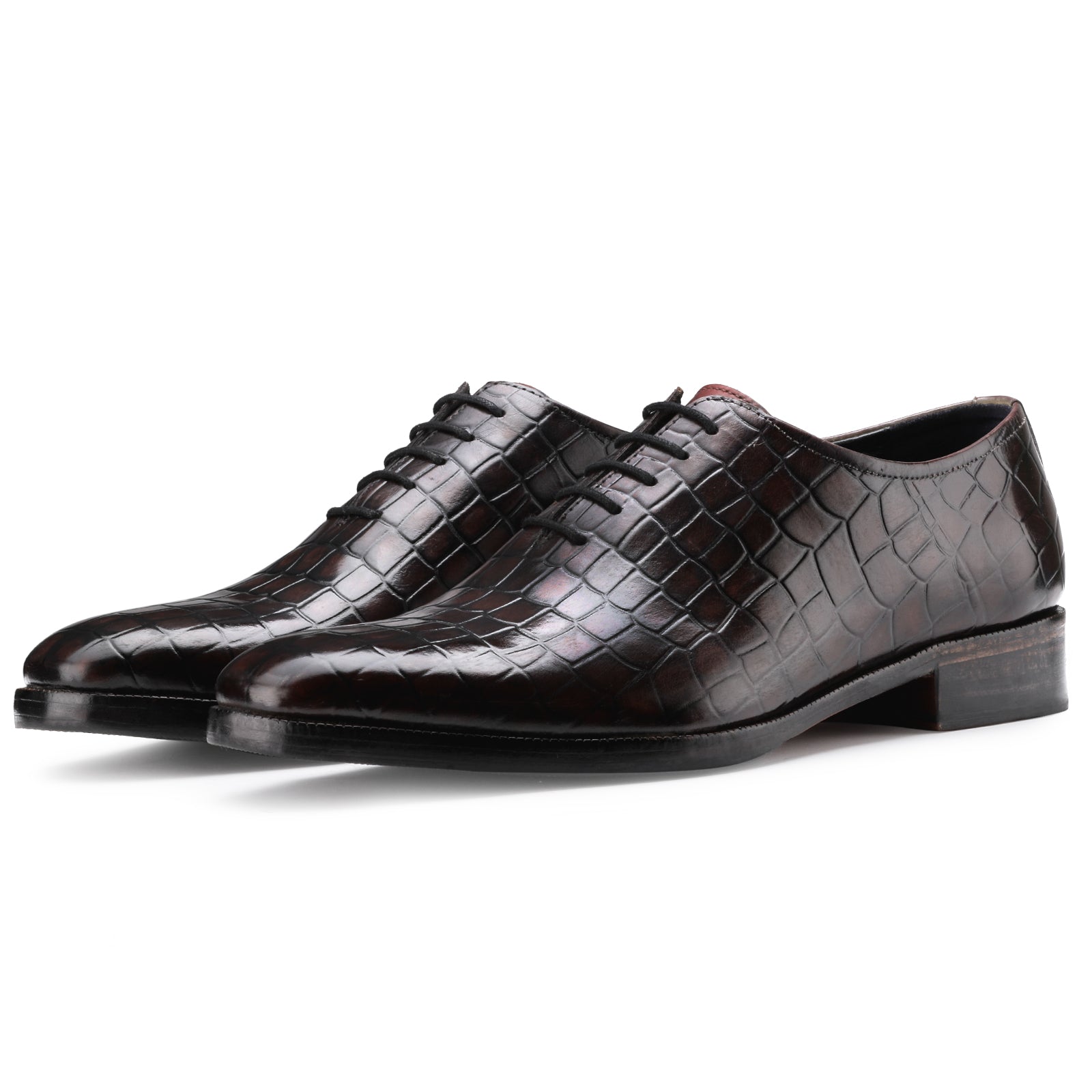 The Ferdinand Wholecut Oxford in Wine