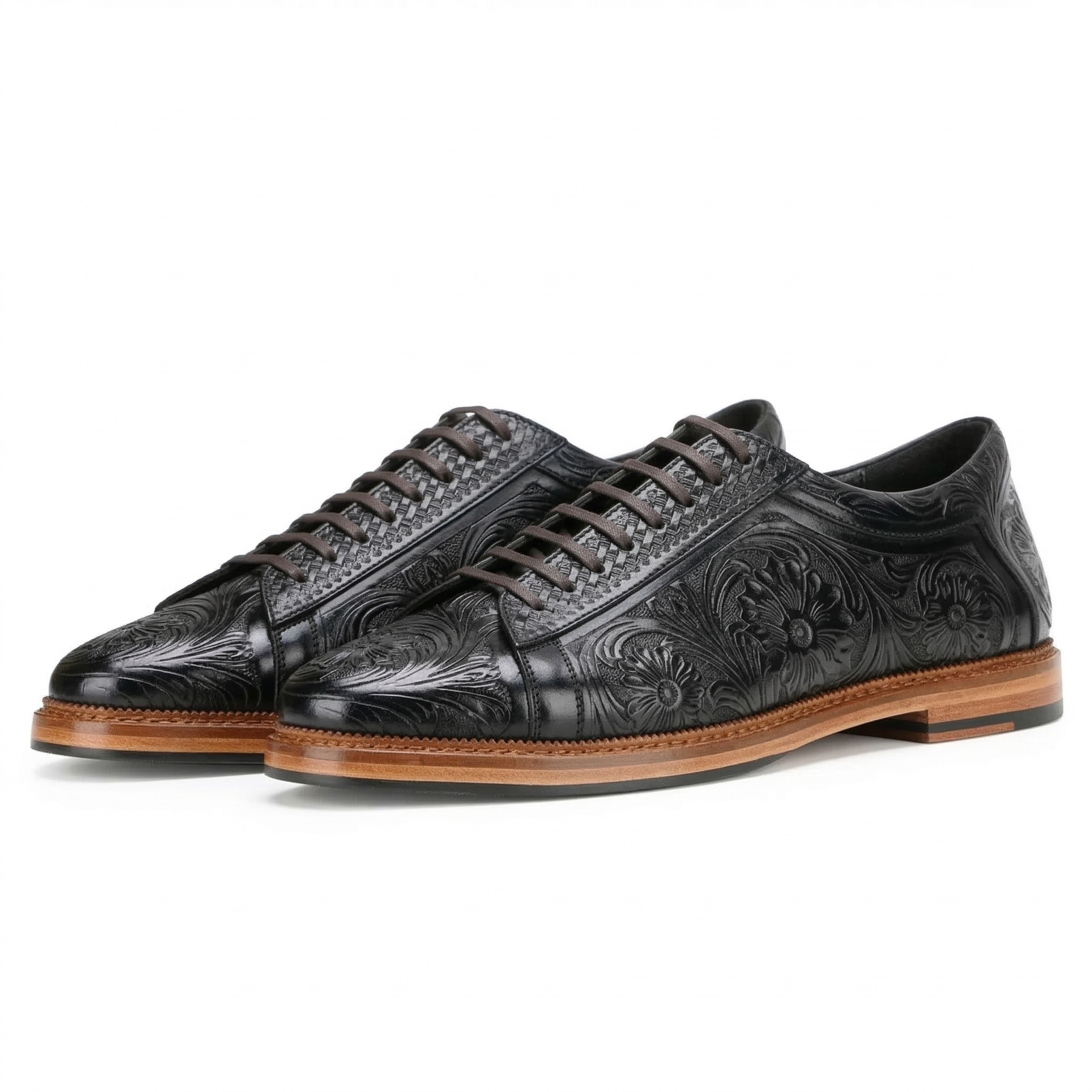 Strumento Handtooled Derby in Black