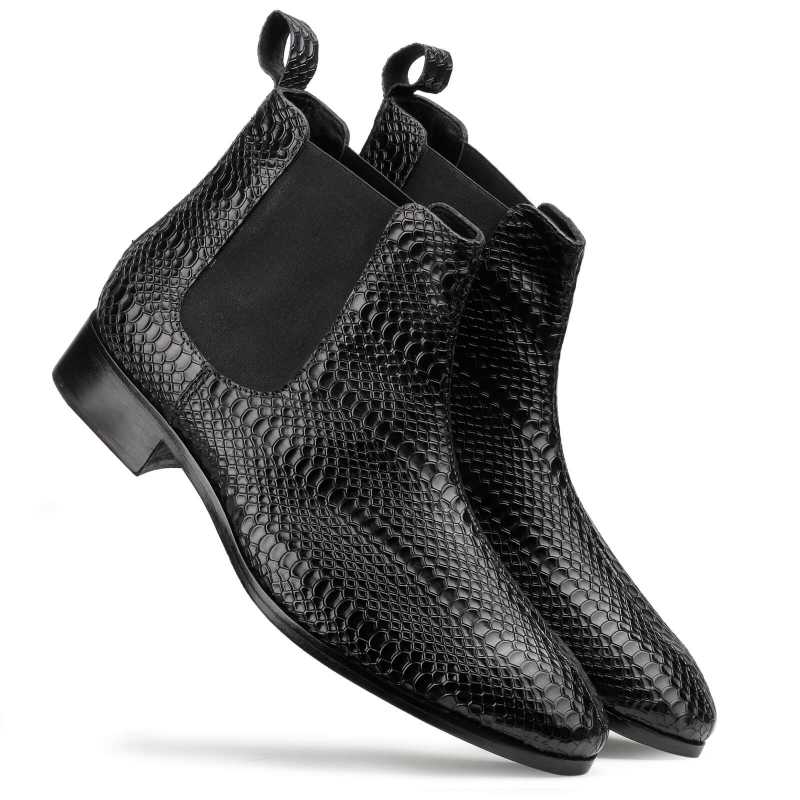 Neo Chelsea Boots in Black - Escaro Royale